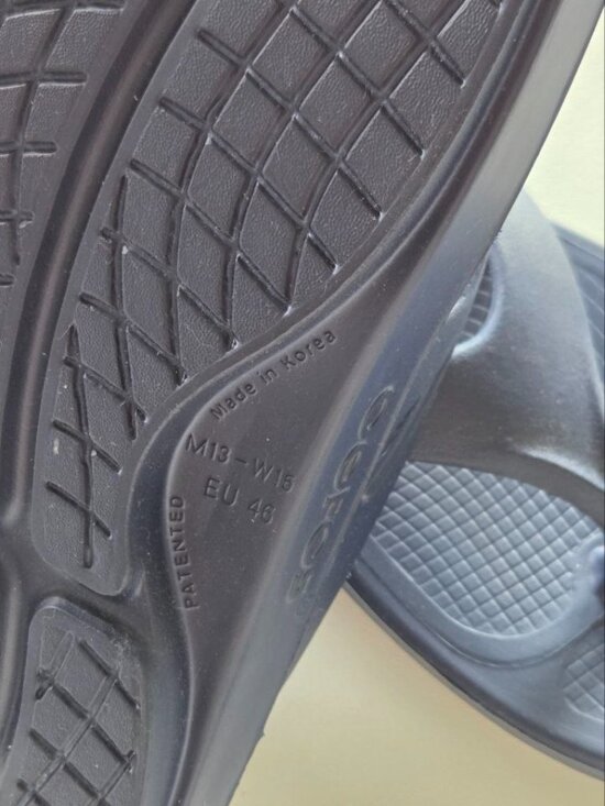 Sandals_&_Flip_Flops